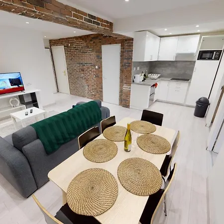Le De Pierre Apartment *